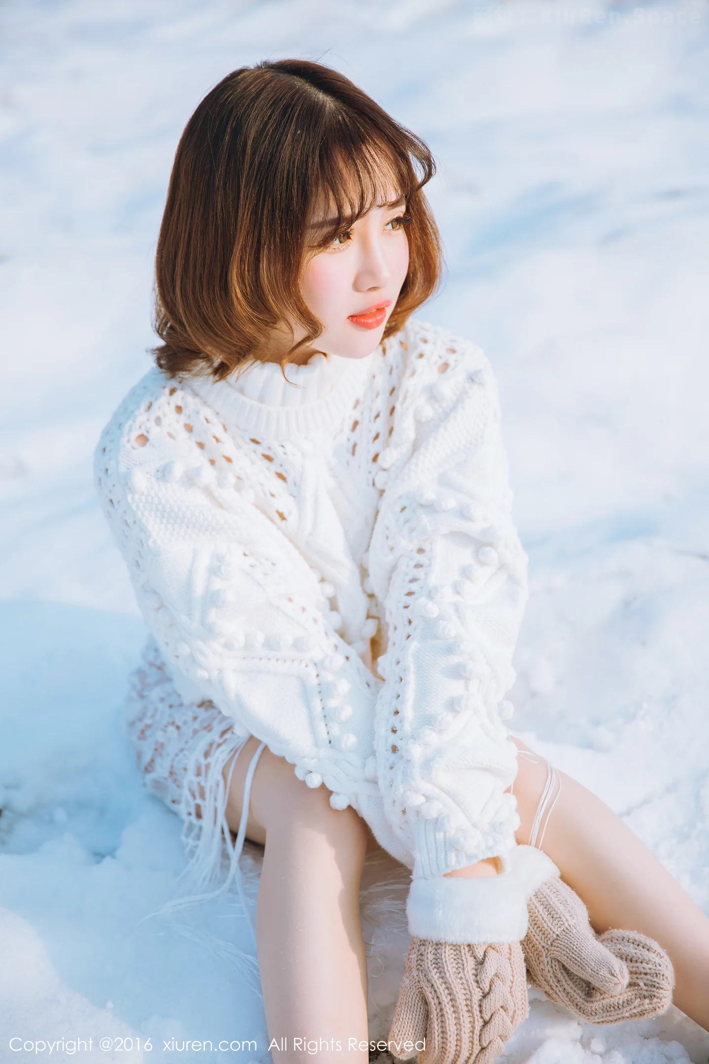 图片[2]-[XiuRen秀人网]VOL.484 嫩模徐cake雪地里白色缕空毛衣美丽冻人秀豪乳写真35P-秀人网官方网站